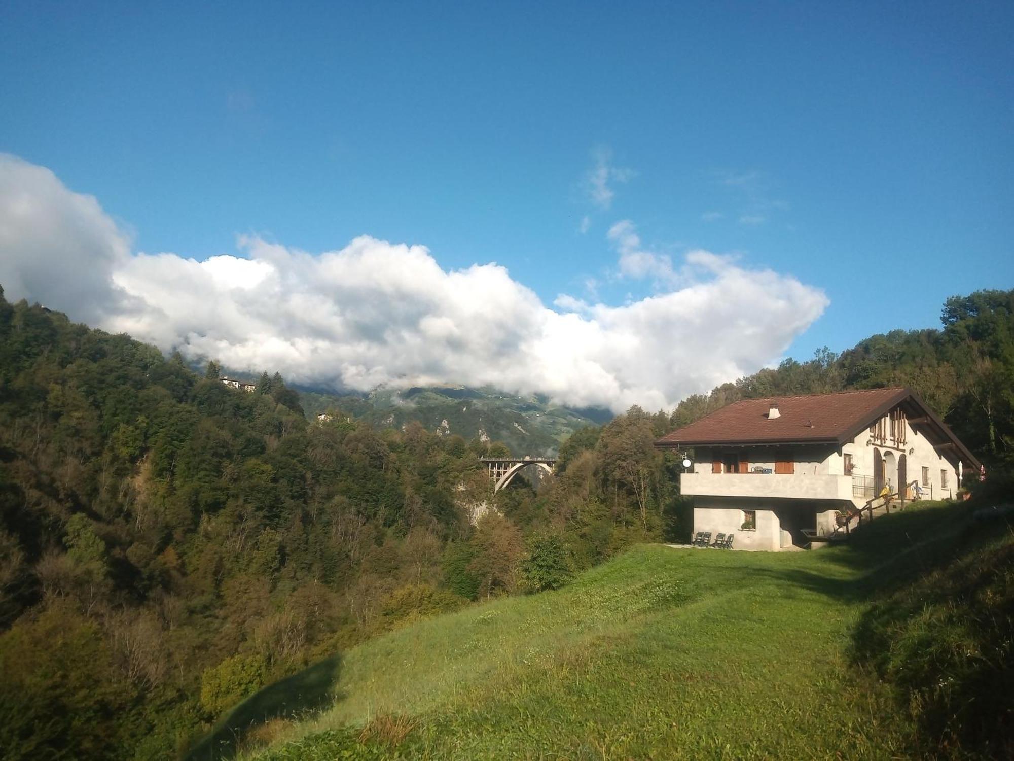 Agriturismo Cascina Cornella Cremeno المظهر الخارجي الصورة