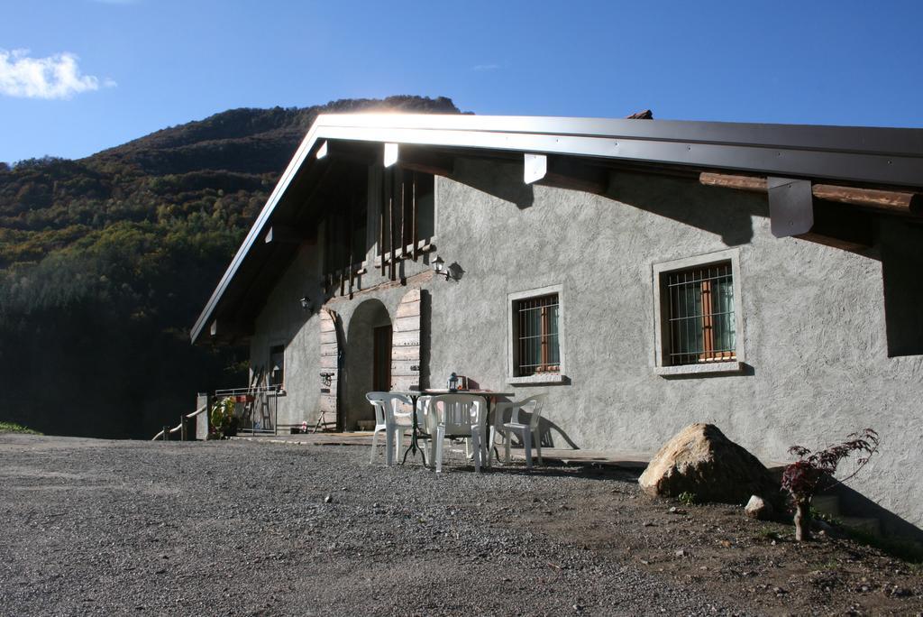 Agriturismo Cascina Cornella Cremeno المظهر الخارجي الصورة